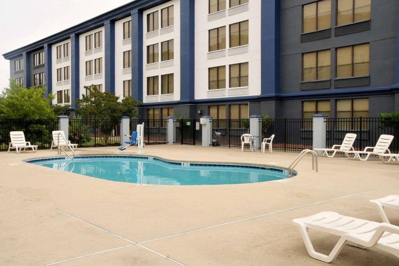Clarion Pointe Jacksonville Near Camp Lejeune Exteriér fotografie